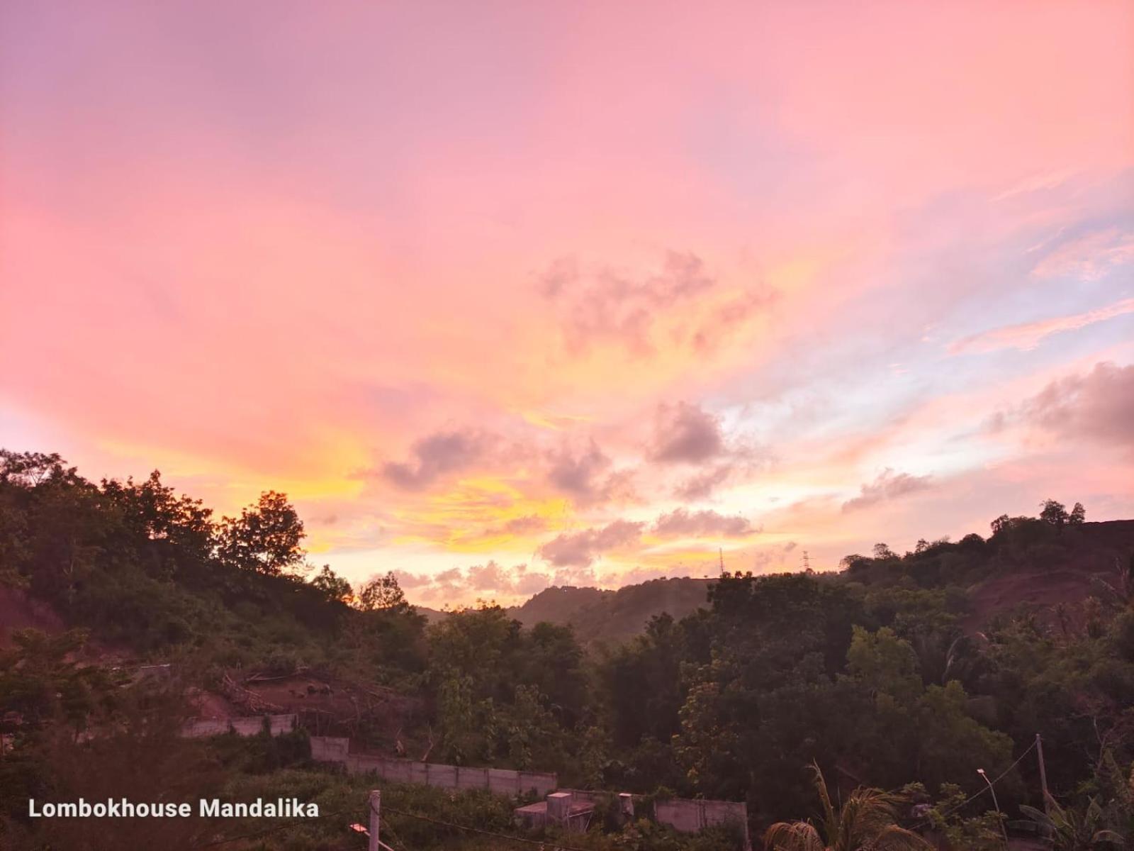Lombokhouse Mandalika Ξενοδοχείο Kuta  Εξωτερικό φωτογραφία