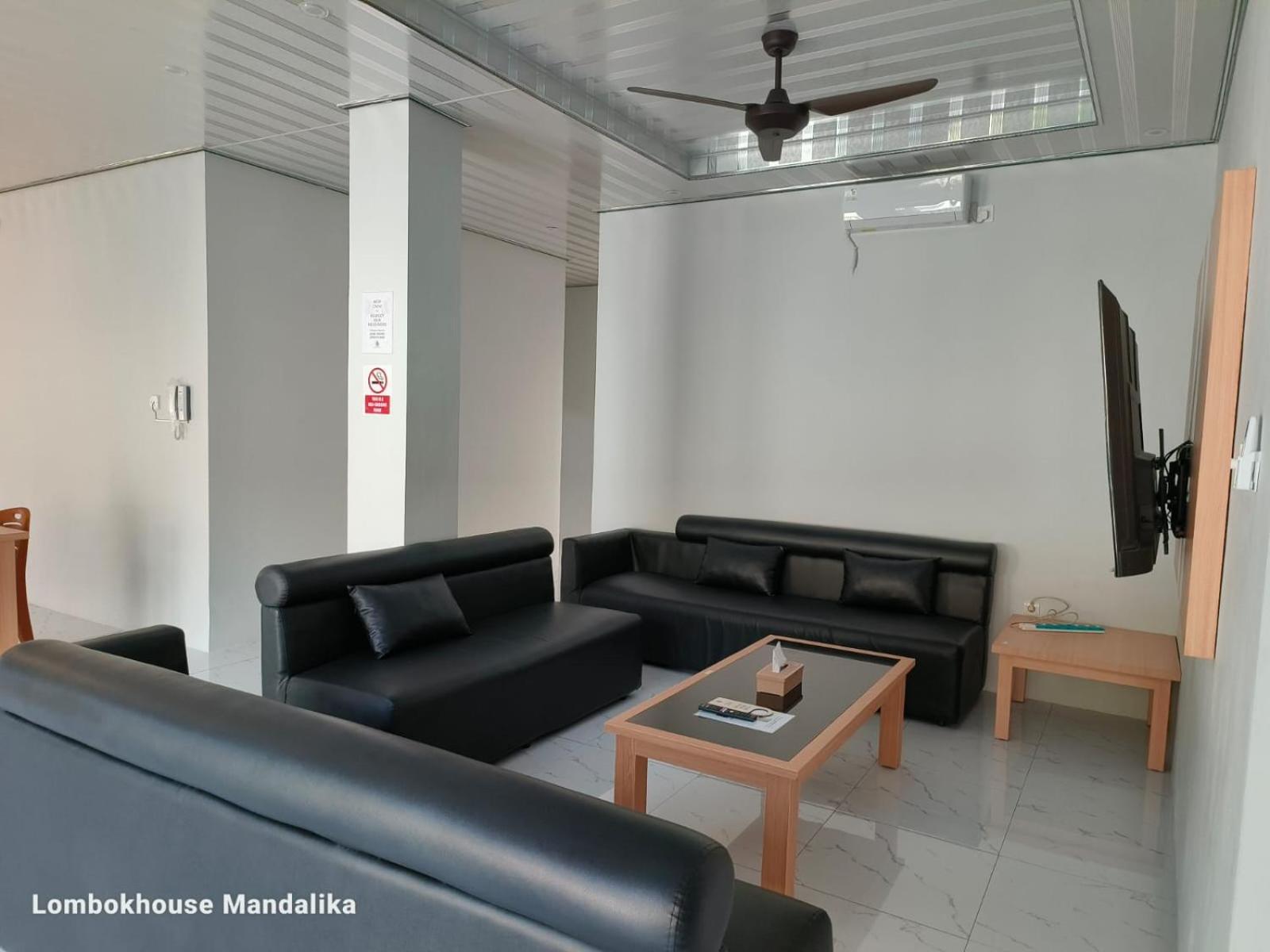 Lombokhouse Mandalika Ξενοδοχείο Kuta  Εξωτερικό φωτογραφία