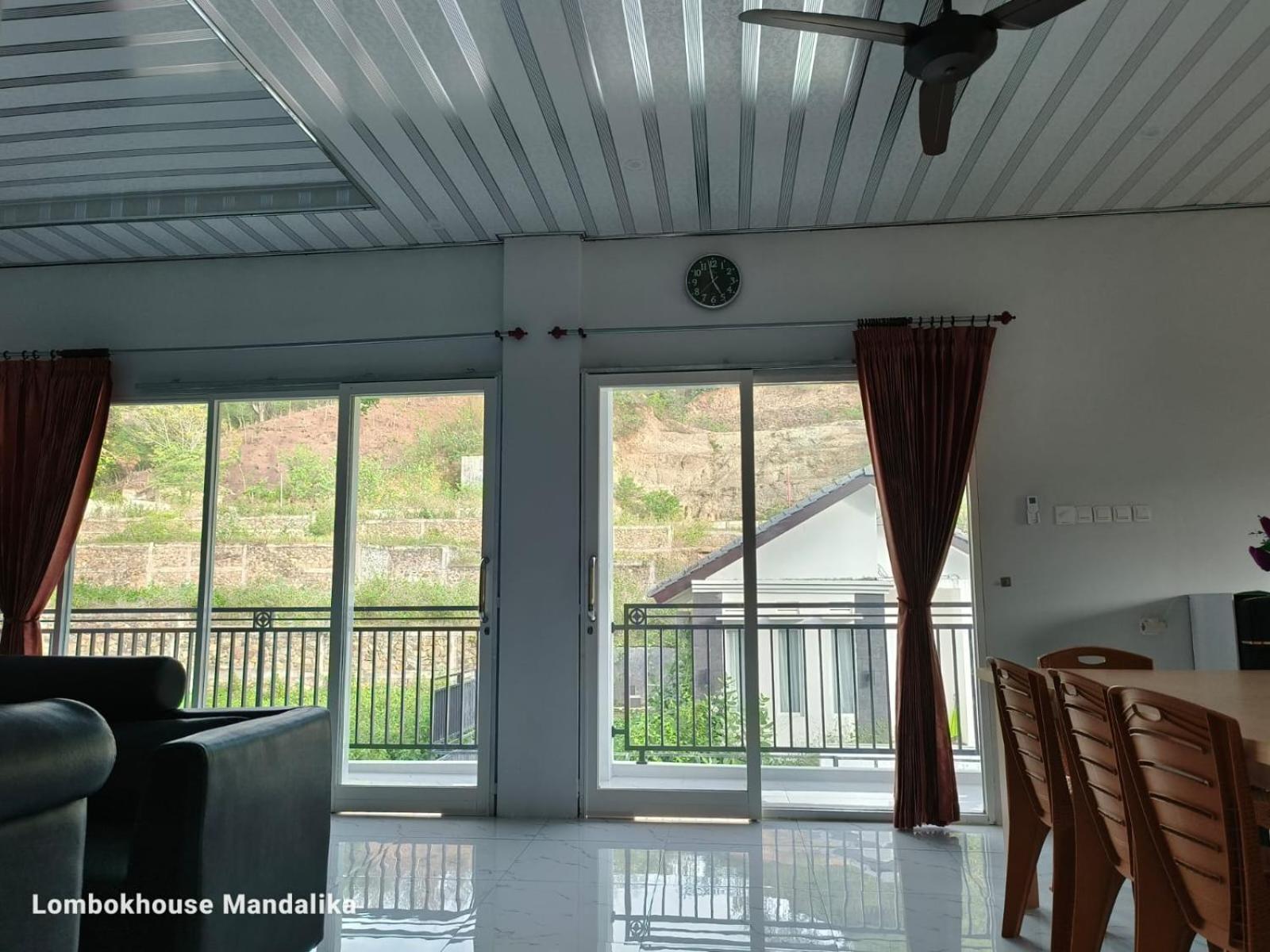 Lombokhouse Mandalika Ξενοδοχείο Kuta  Εξωτερικό φωτογραφία