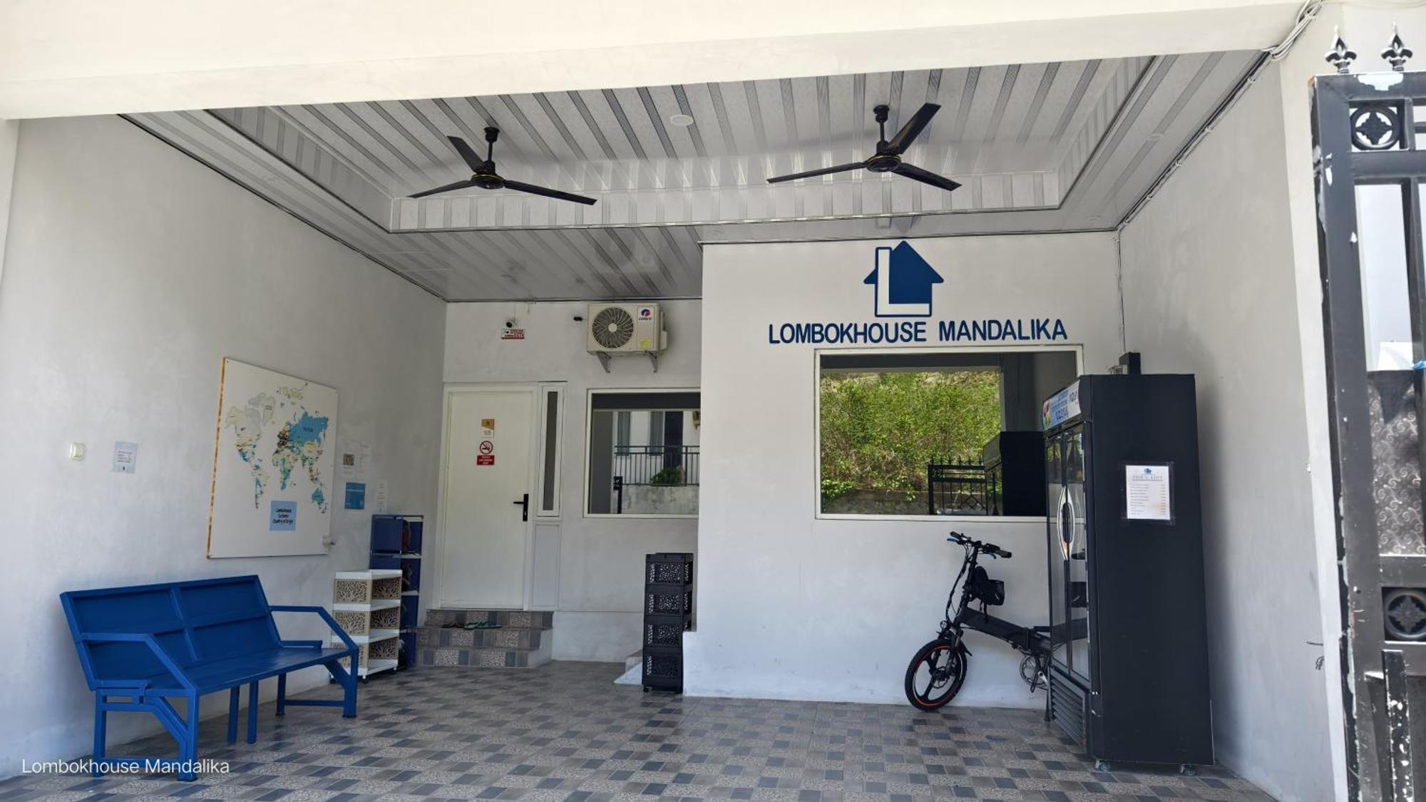 Lombokhouse Mandalika Ξενοδοχείο Kuta  Εξωτερικό φωτογραφία