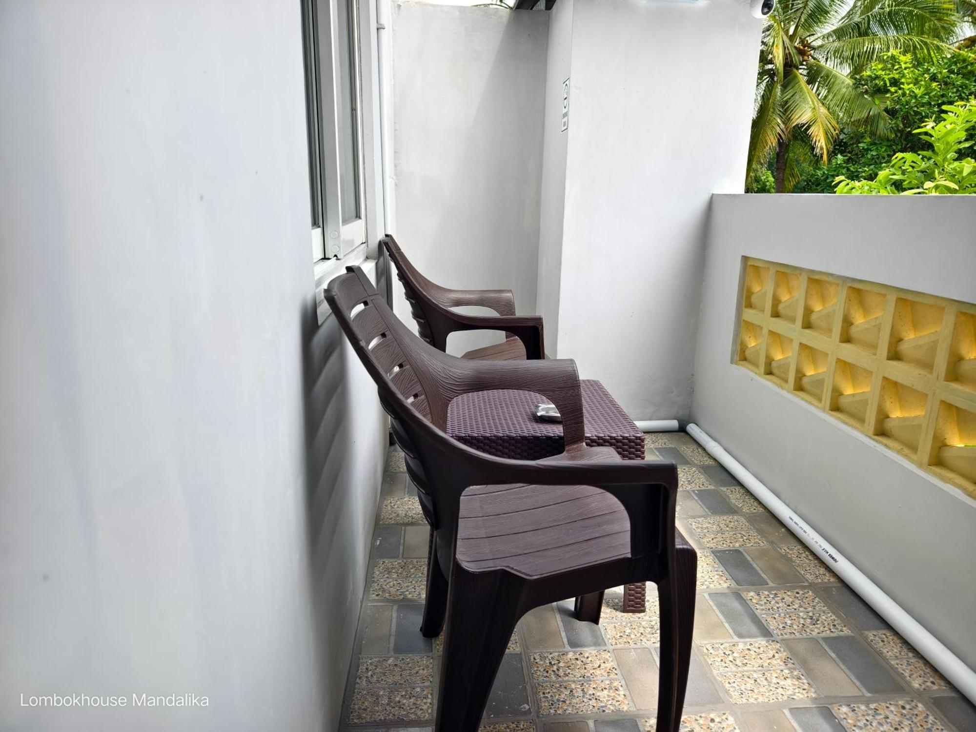 Lombokhouse Mandalika Ξενοδοχείο Kuta  Εξωτερικό φωτογραφία