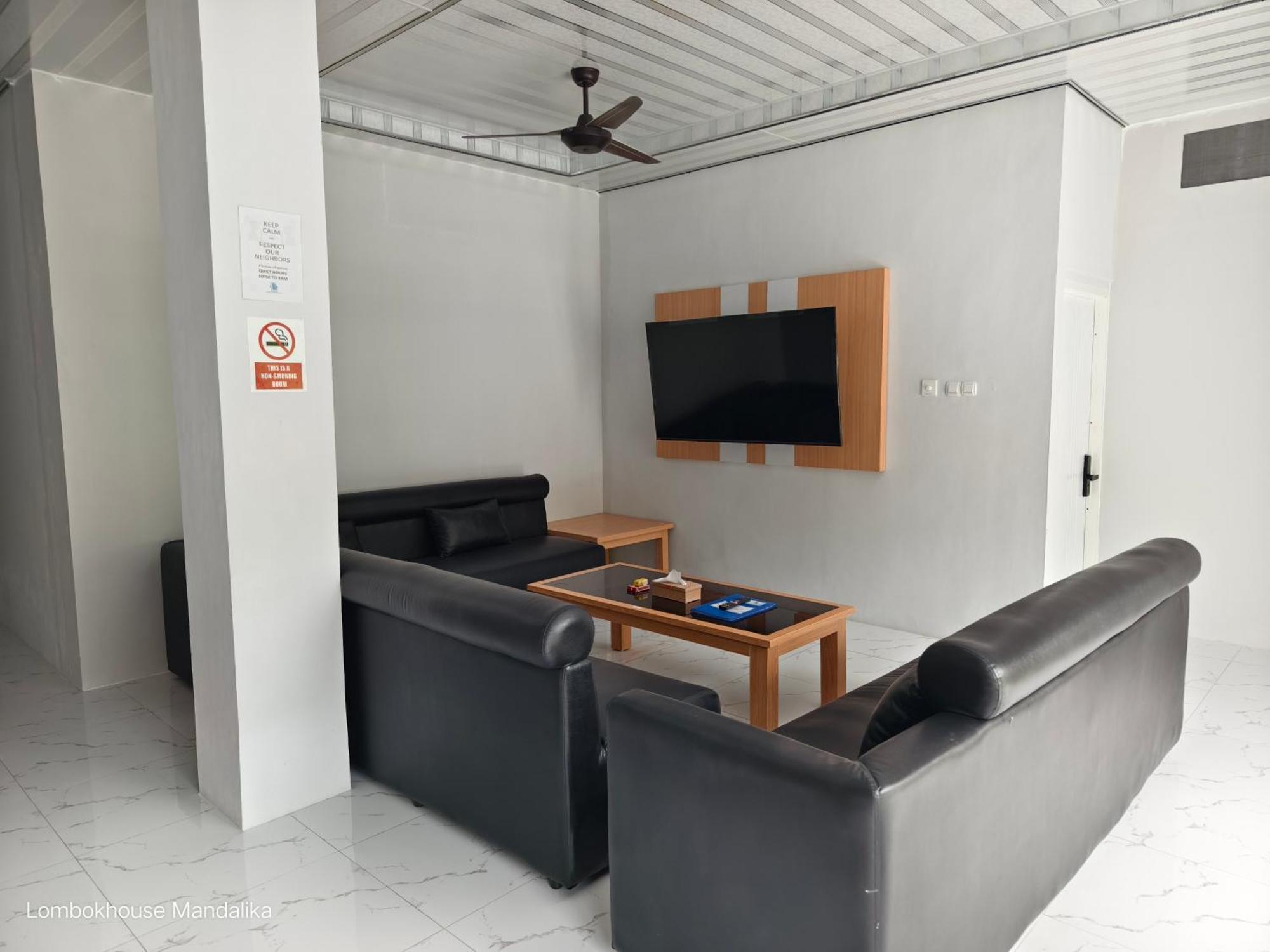 Lombokhouse Mandalika Ξενοδοχείο Kuta  Δωμάτιο φωτογραφία